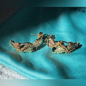 10K grape Cluster Black Hills Gold Earrings